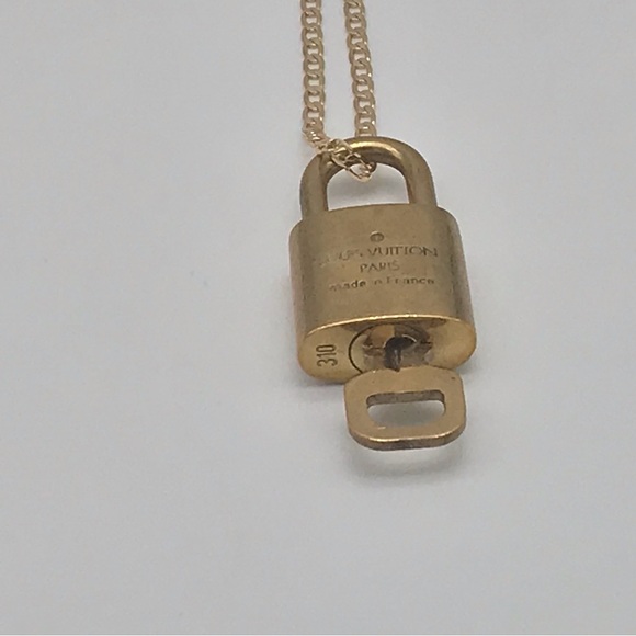 Louis Vuitton Lock & Key #310 - Picture 6 of 10